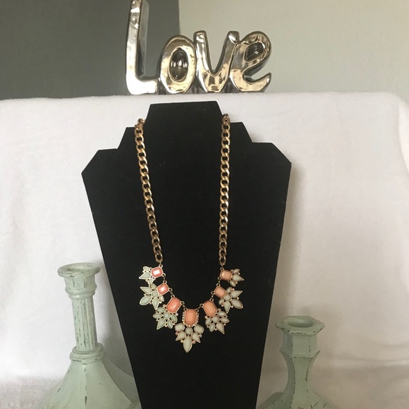 💋Necklace💋 - Picture 1 of 4